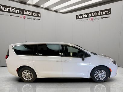 New 2026 Chrysler Voyager LX