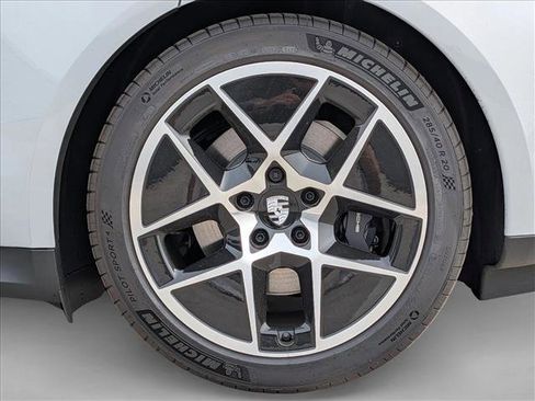 New 2026 Porsche Taycan image 27