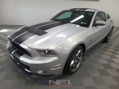 Used 2012 Ford Mustang Shelby GT500 RWD image 3