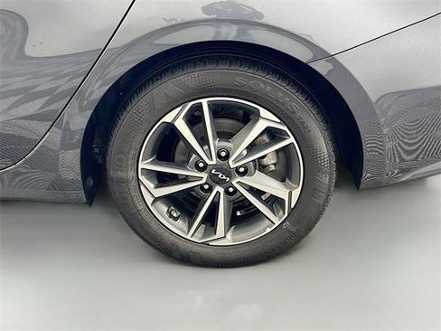 Used 2023 Kia Forte LXS w/ LXS Technology Package image 31