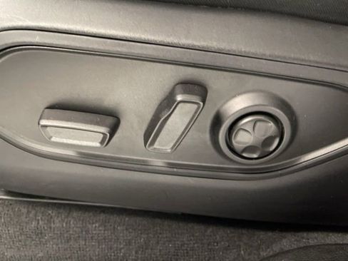 Used 2023 Jeep Grand Cherokee Limited w/ Trailer Tow Prep Group (B) image 18