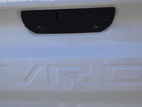 Used 2021 Chevrolet Silverado 1500 LT image 17