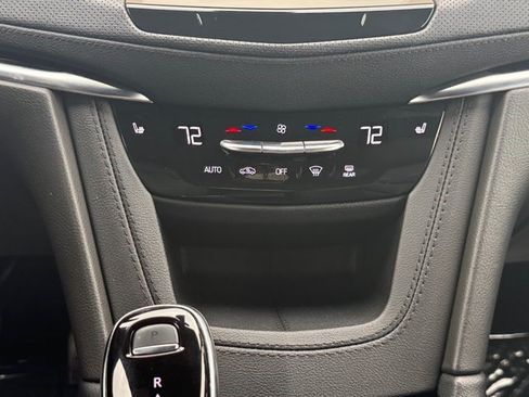 Certified 2024 Cadillac XT6 Luxury w/ LPO, Floor Liner Package FWD image 3