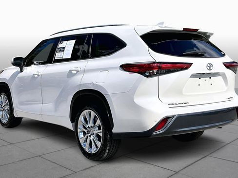 Used 2020 Toyota Highlander Limited image 11