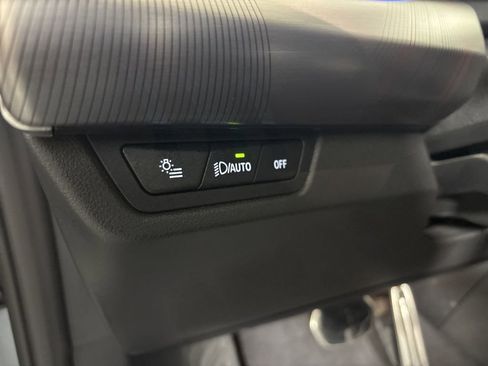 Certified 2025 BMW X2 xDrive28i w/ M Sport Package image 25