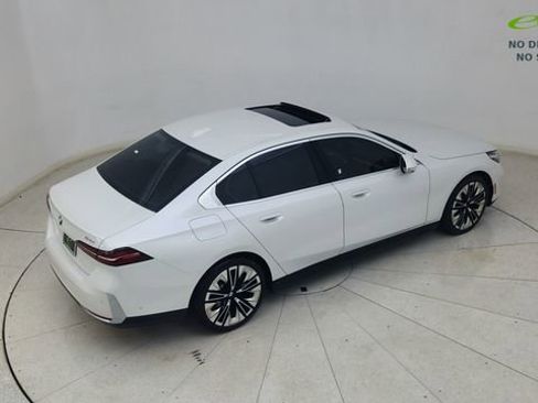 Used 2026 BMW 540i xDrive AWD/4WD image 85