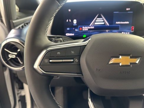 New 2026 Chevrolet Equinox EV LT image 22