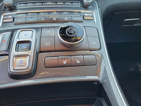 Used 2023 Hyundai Santa Fe SEL image 32