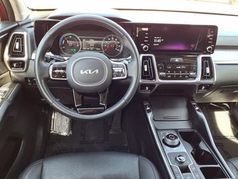 Used 2023 Kia Sorento EX image 12