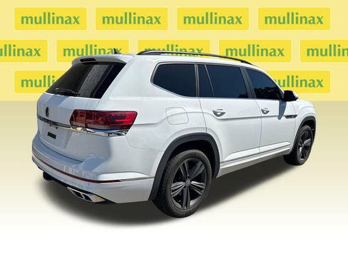 Used 2021 Volkswagen Atlas SE w/ Panoramic Sunroof Package FWD image 2