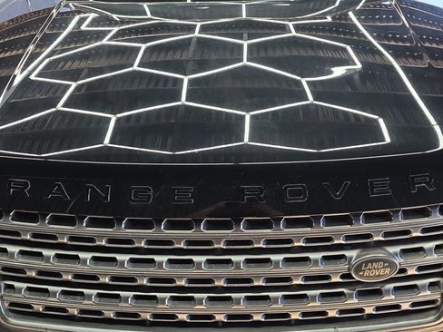 Used 2017 Land Rover Range Rover Long Wheelbase Supercharged image 32