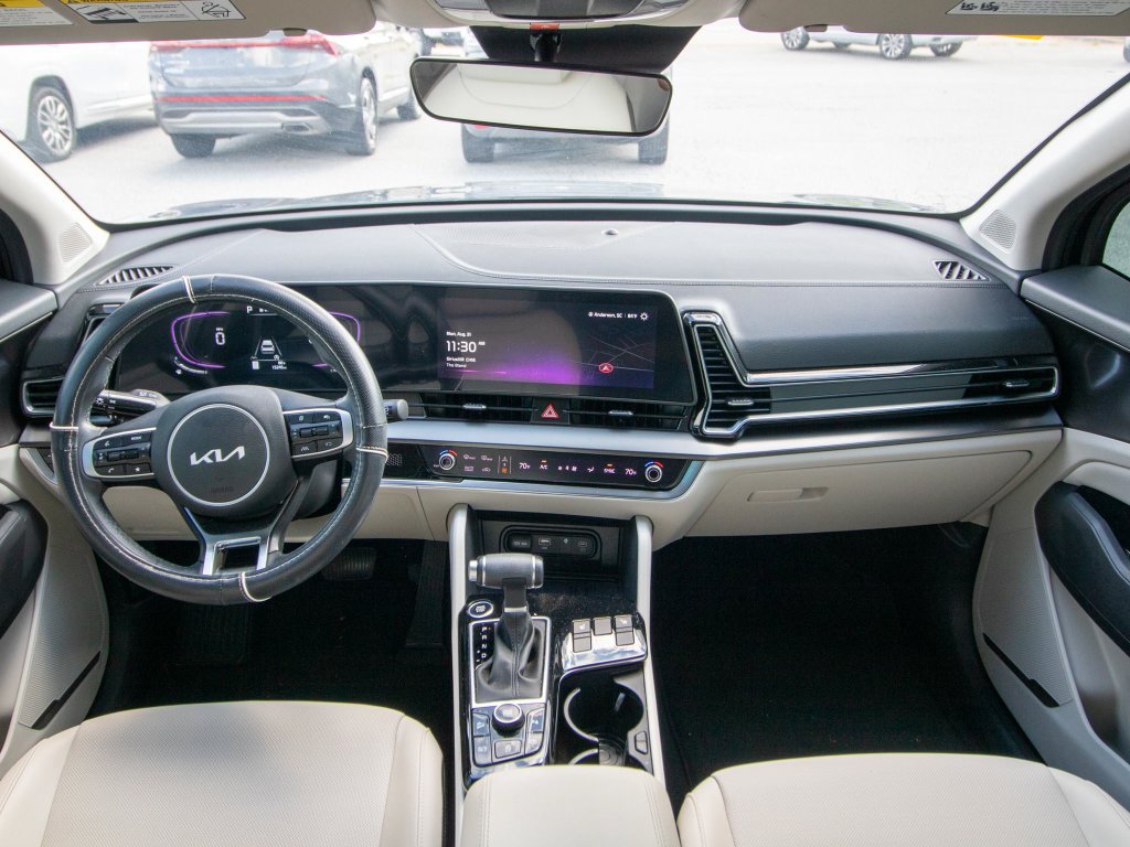 Used 2025 Kia Sportage EX FWD image 22