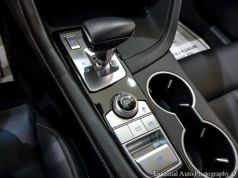 Used 2023 Genesis G70 2.0T RWD image 25