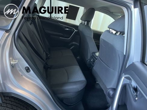 Used 2020 Toyota RAV4 XLE w/ XLE Grade Weather Package image 21