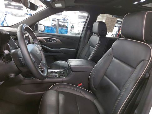 Used 2023 Chevrolet Traverse Premier w/ Redline Edition image 17