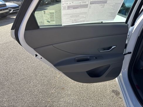 New 2026 Hyundai Elantra Blue image 21