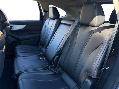 Used 2023 Acura MDX FWD w/ Technology Package image 13