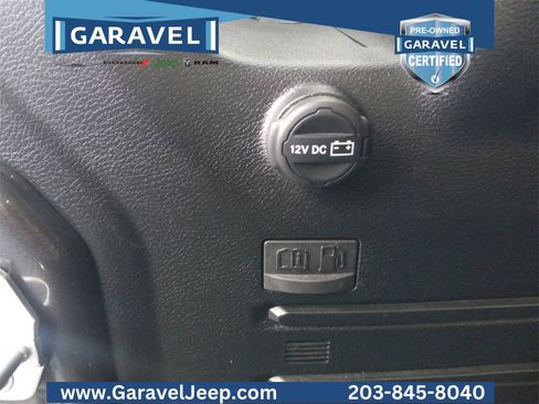 Used 2022 Jeep Wrangler Unlimited Sahara w/ Cold Weather Group image 15