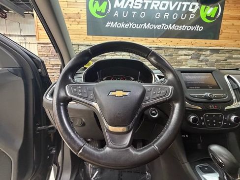 Used 2022 Chevrolet Equinox LT AWD/4WD image 19