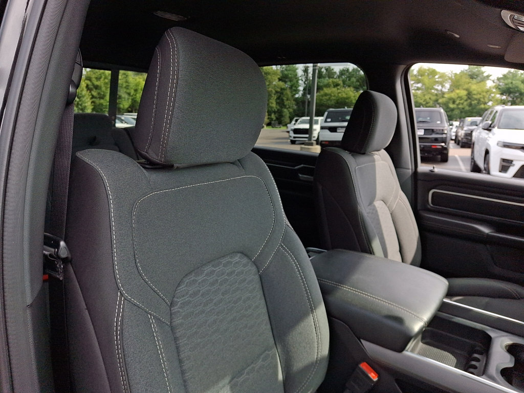 Certified 2025 RAM 1500 Big Horn AWD/4WD image 13