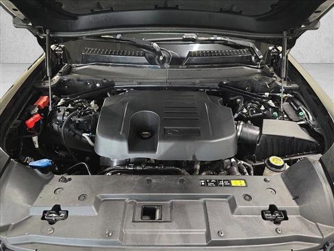 Certified 2023 Land Rover Defender 110 X-Dynamic SE image 30