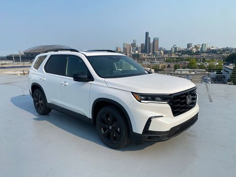 New 2025 Honda Pilot Black Edition image 29