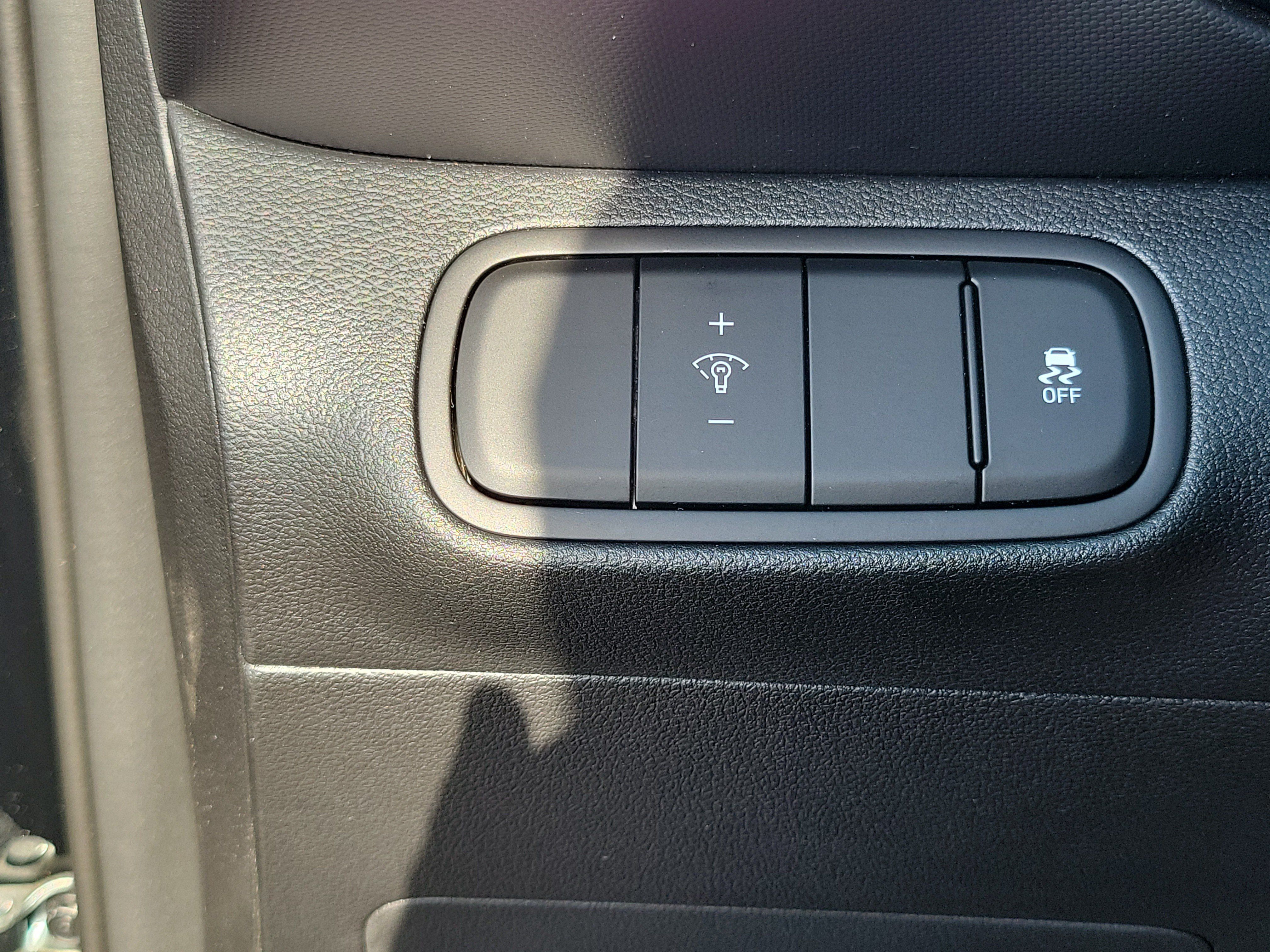 Certified 2026 Hyundai Venue SE FWD image 12