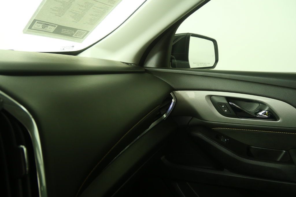 Used 2020 Chevrolet Traverse LS FWD image 26