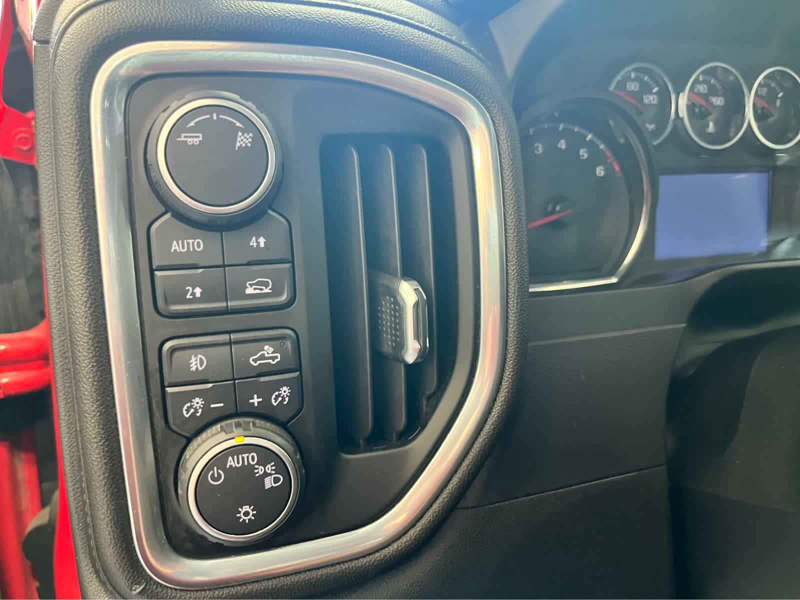 Used 2019 Chevrolet Silverado 1500 RST w/ All-Star Edition AWD/4WD image 22