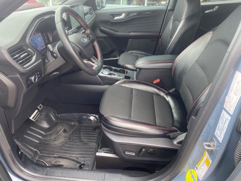 Used 2024 Ford Escape ST-Line w/ Tech Pack #1 AWD/4WD image 10