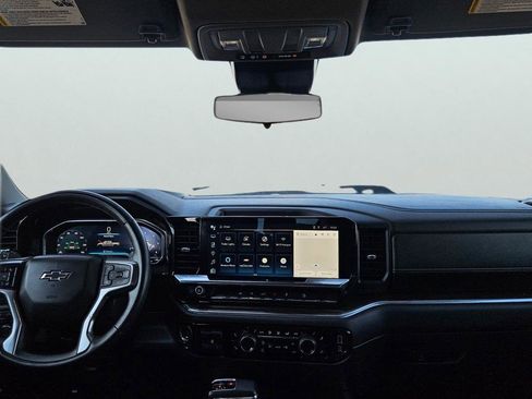 Used 2024 Chevrolet Silverado 1500 LT Trail Boss w/ Protection Package image 11