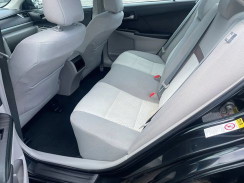 Used 2012 Toyota Camry LE w/ Preferred Accessory Pkg FWD image 14
