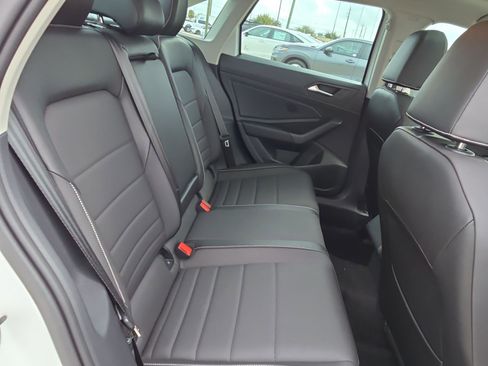 Used 2023 Volkswagen Jetta SE w/ Panoramic Sunroof Package image 30