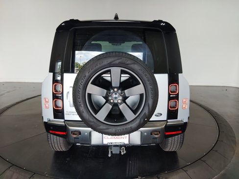 Used 2022 Land Rover Defender 110 X image 7