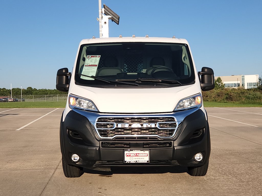 Used 2025 RAM ProMaster 2500 w/ U-Haul Equipment Group FWD image 11
