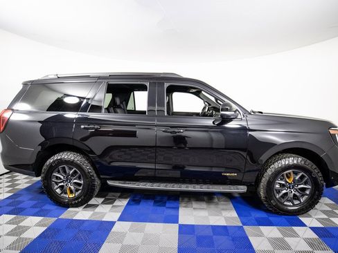 Used 2025 Ford Expedition Tremor image 4