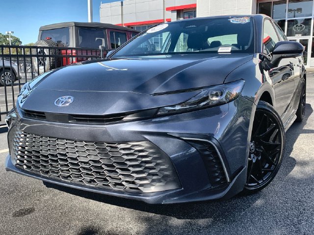 Used 2026 Toyota Camry SE w/ Convenience Package FWD image 1