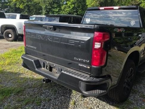 Used 2026 Chevrolet Silverado 1500 Custom AWD/4WD image 12