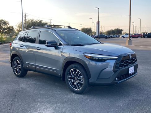 New 2026 Toyota Corolla Cross XLE AWD/4WD image 3