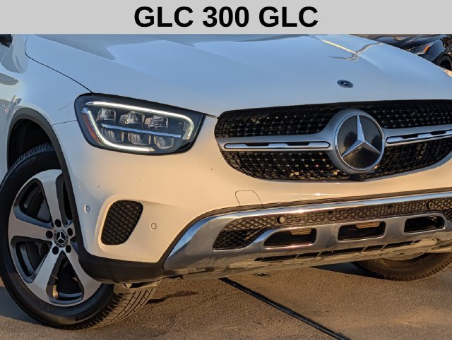 Used 2023 Mercedes-Benz GLC 300 4MATIC Coupe image 3