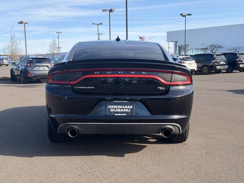 Used 2017 Dodge Charger R/T image 6