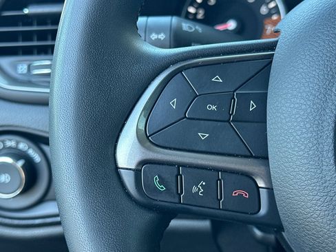 Used 2022 Jeep Renegade Latitude image 27