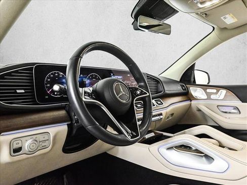 Certified 2024 Mercedes-Benz GLS 450 4MATIC image 10
