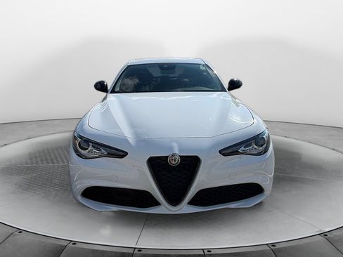 Used 2021 Alfa Romeo Giulia Sprint w/ Nero Edizione RWD image 2