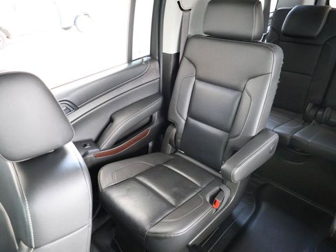 Used 2016 GMC Yukon XL SLT w/ Premium Edition RWD image 23