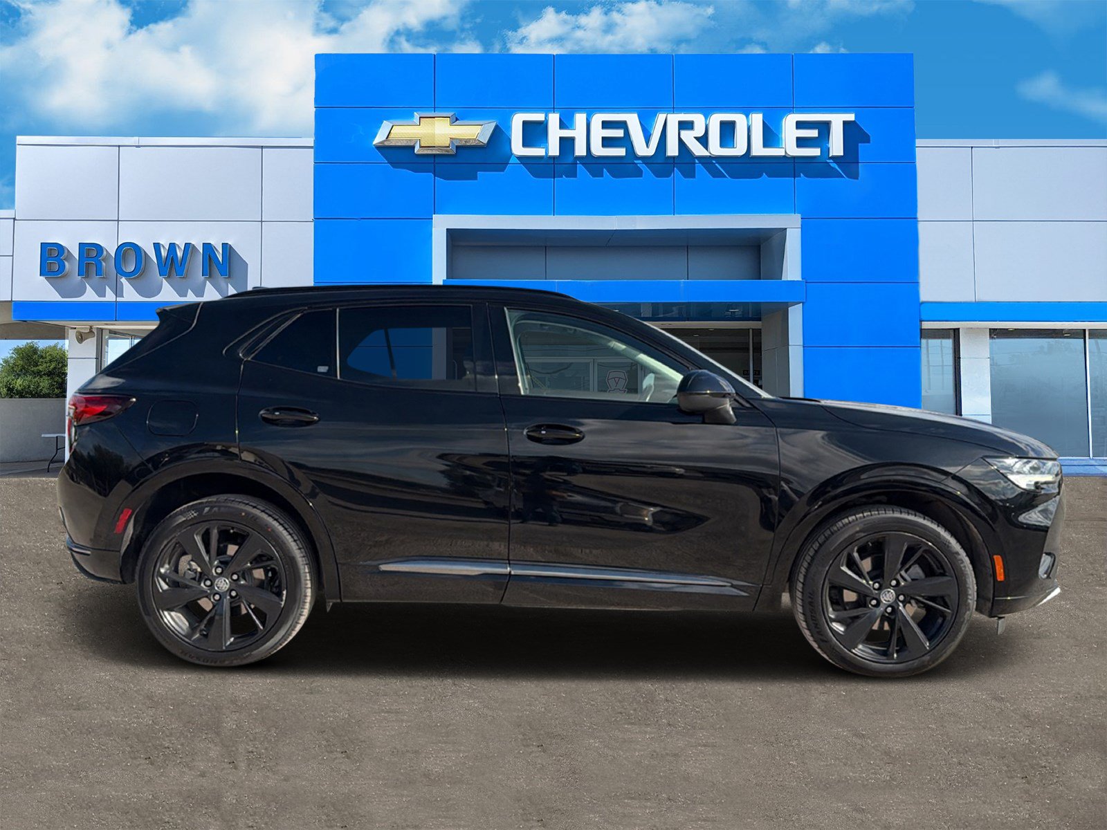 Used 2023 Buick Envision Preferred w/ Sport Touring Package FWD image 2