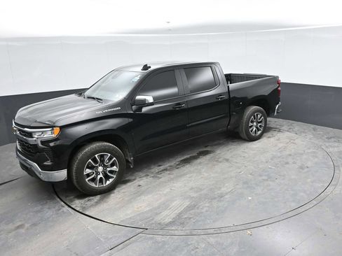 Used 2024 Chevrolet Silverado 1500 LT AWD/4WD image 31