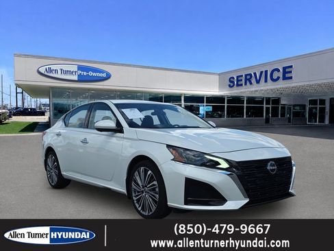 Used 2024 Nissan Altima 2.5 SL AWD/4WD image 1