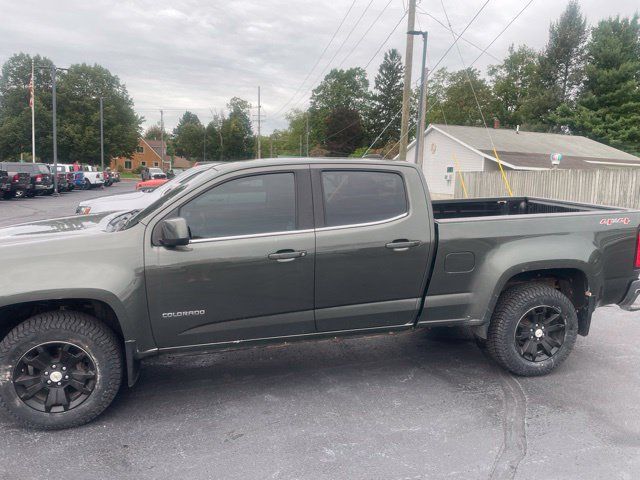Used 2018 Chevrolet Colorado LT AWD/4WD image 1