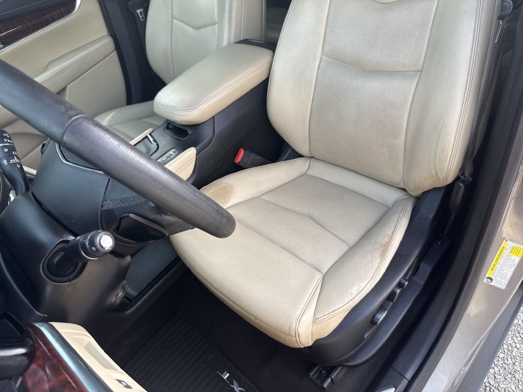 Used 2019 Cadillac XT5 Premium Luxury FWD image 13
